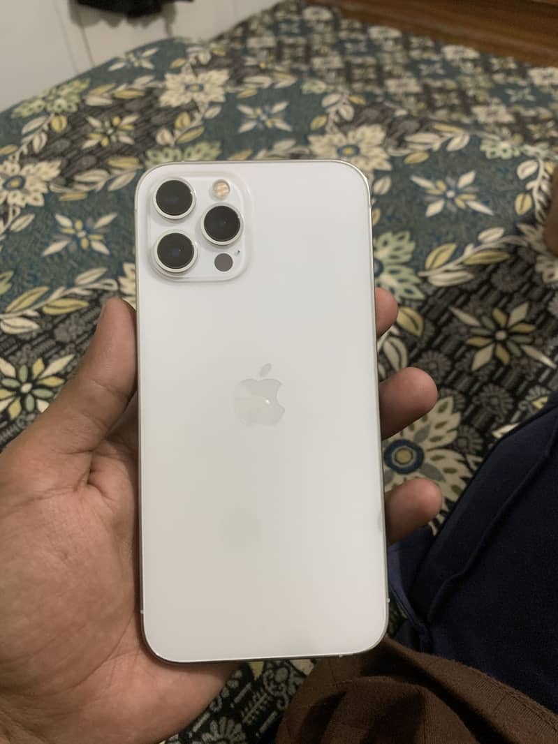 iPhone 12 Pro max 1