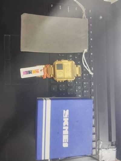 SKMEI Golden Watch