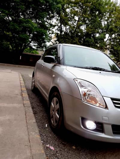 Suzuki swift 1.3 DLX Navigation