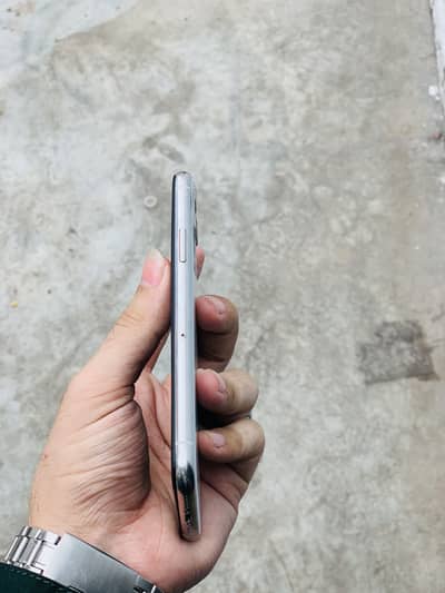 iPhone 11 Pro Bypass Parts available screen karab ha