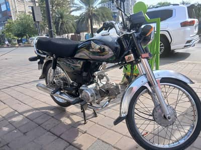 |Honda | CD 70 | Model 2023 | Contact whatsapp {03216751743}
