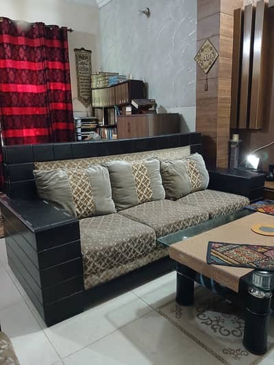 6-Seater Elegant Sofa Set for Sale – Comfort & Style!