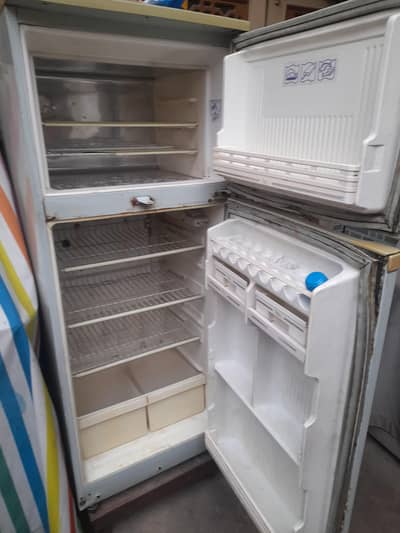Full size Refrigerator