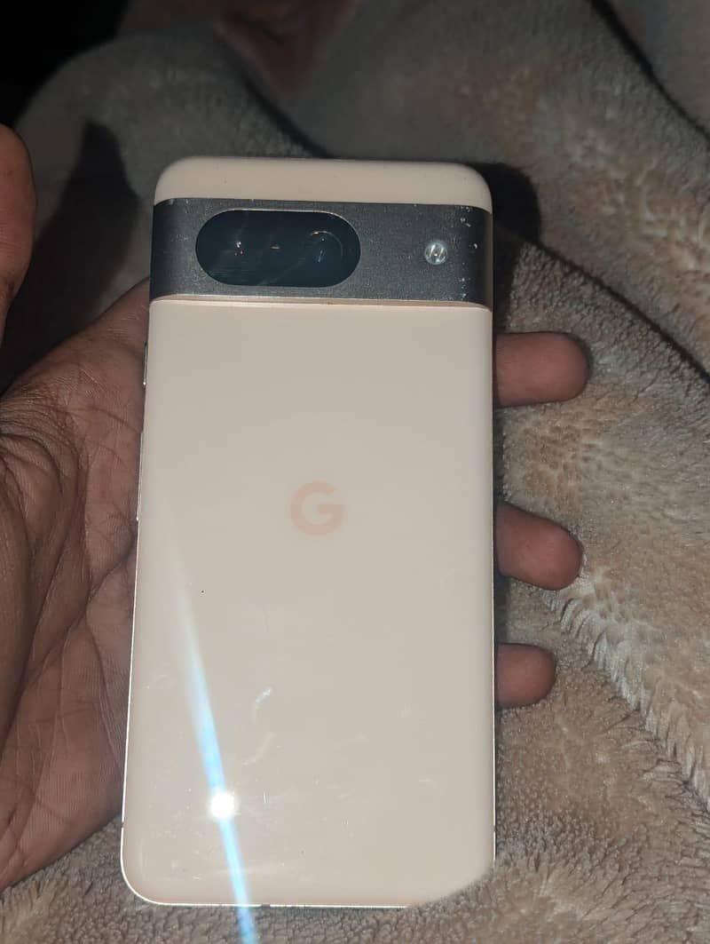 Google Pixel 8 1