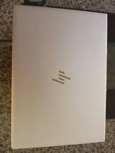 HP Folio 1040 G4 Super Slim