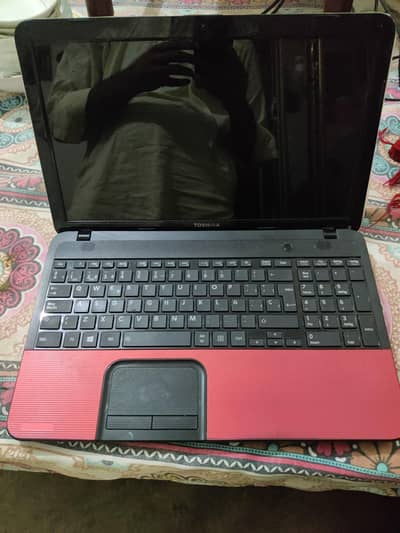 Toshiba satellite i5 8gb 128gb ssd