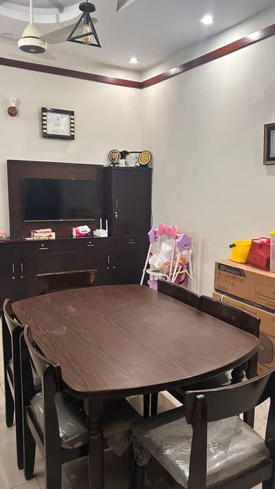 Dining table - 6 seater