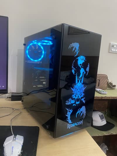 Redragon steeljaw gaming case (with box)