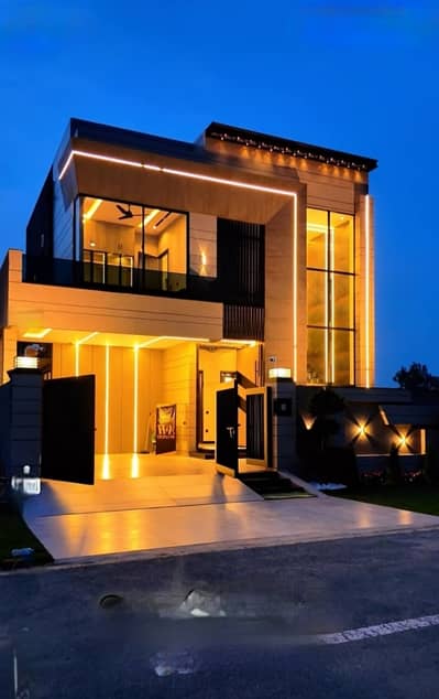 Top City 10 Marla House For Sale