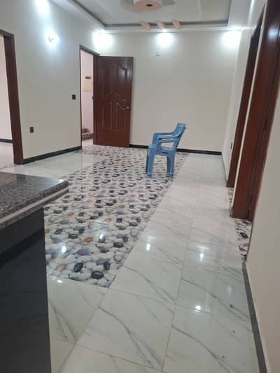 170 Sq Yards Unit/Portion On 2nd Floor With Roof Next To Corner