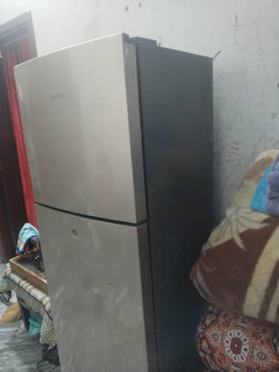 mideim size fridge