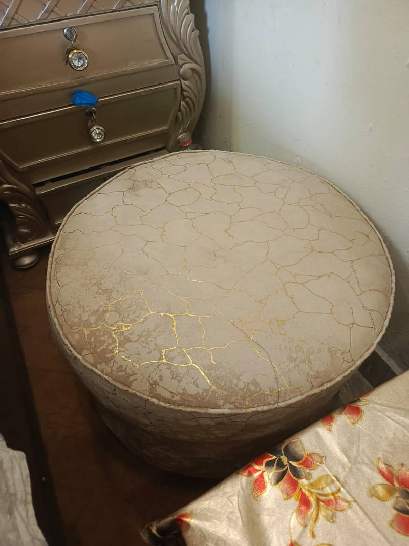 dewan sofa set with table 2