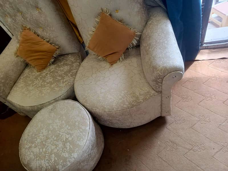 dewan sofa set with table 3