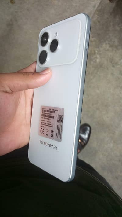 Tecno spark 40
