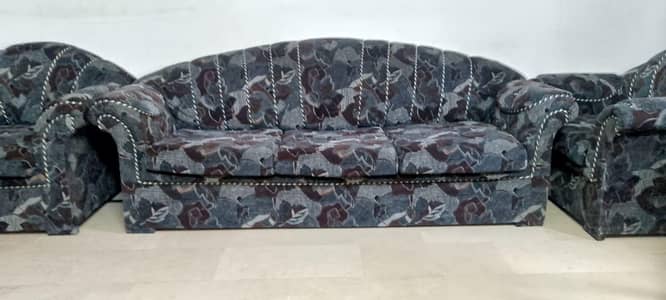 SOFA SET FOR SELL 10/10 CONDITION
