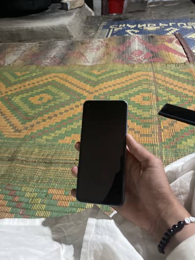 Infinix hot 10 4/64 best condition all Oky original panel