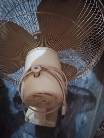 Pak fan wall bracket