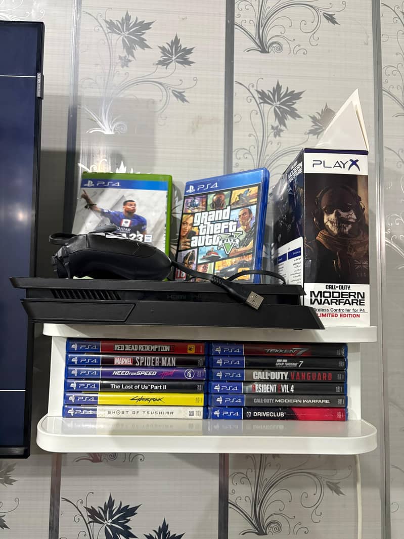 PS4 & 3 Controllers 1