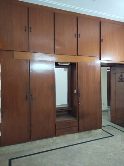 12 Marla 3 Storey House For Sale With 6 Bedroom's 7 Bathrooms 3 Kitchen 3 Unit NEAR ALLAH HOO ROUDABOUT