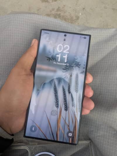 Samsung S-24 Ultra 256gb C. p. Approved