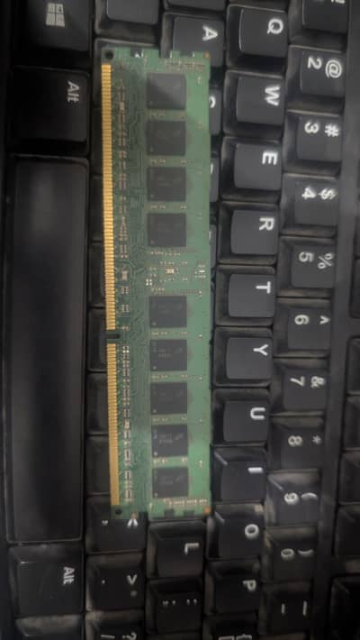 DDR3 8GB (1600 Mhz Server Ram) Exchange possible