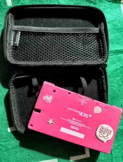 Nintendo DS in Good Condition at Reasonable Price