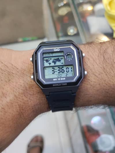 Q&Q By Citizen world Time watch