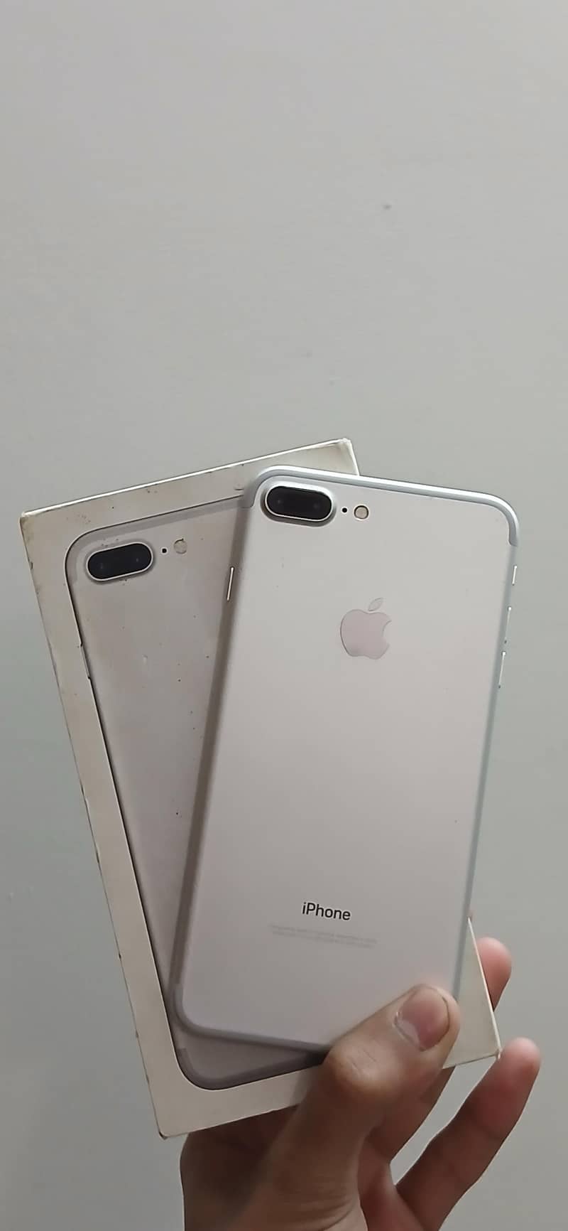 Apple IPhone 7 Plus 0