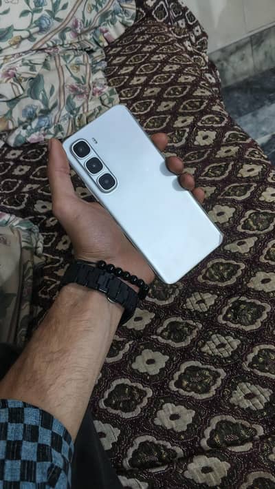 Infinix hot 60 pro Plus