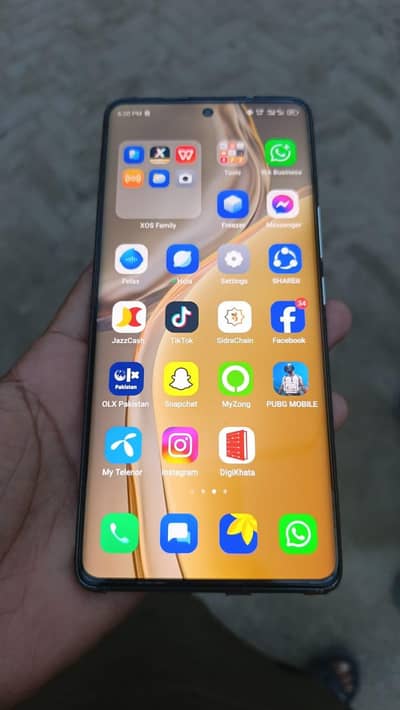 infinix zero 30 all ok8+8/256 with box & original charger