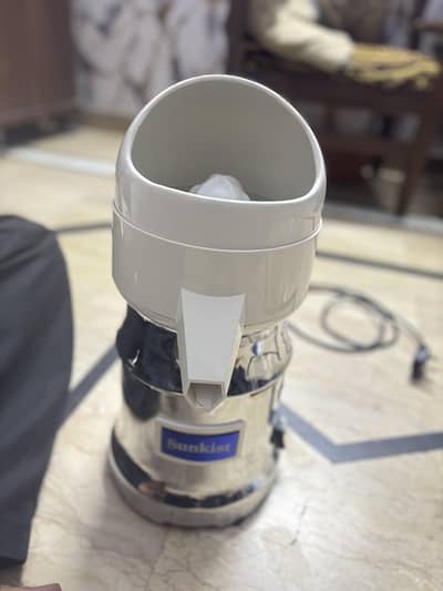 Sunskit Commercial Citrus Juicer Type 8