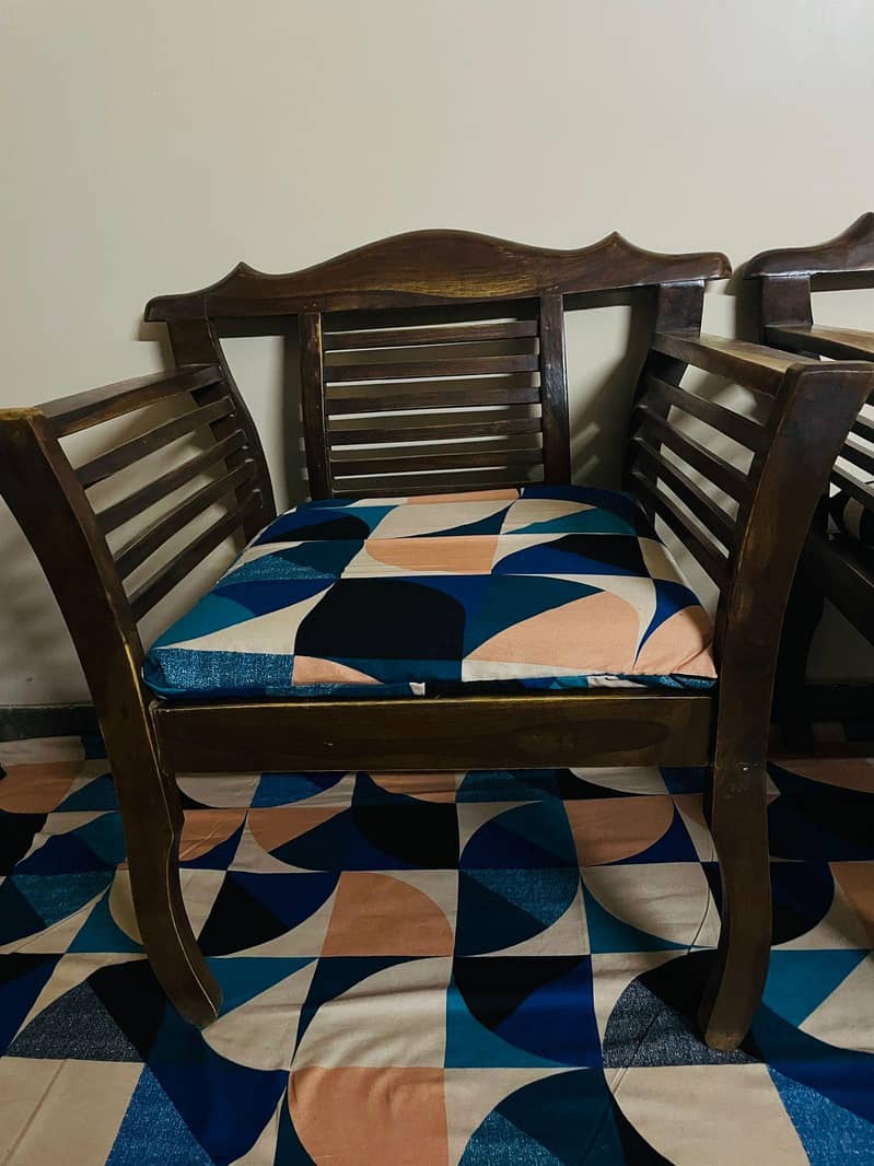 USED SOFA SET 4