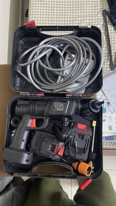 Lithium battery pressure washer