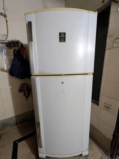 Dawlance fridge for sale