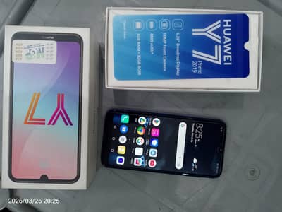 Huawei y7 prime 2019 in blue colour  with box .