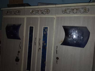 3 piece bedroom set in fair condition