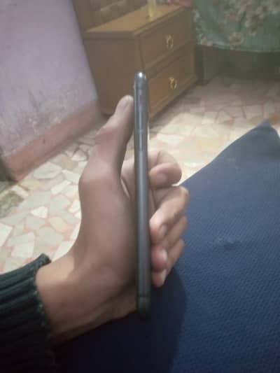 Iphone 11 64gb water pack