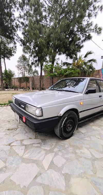 Nissan sunny 1987 model