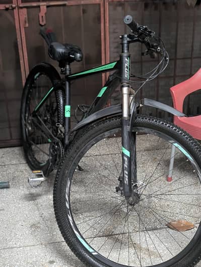 mtb bicycle 10/10 condition