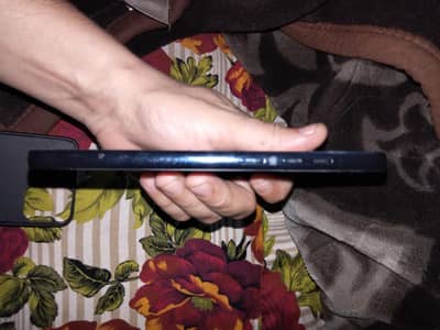 9/10 black coulr h 4/64 h