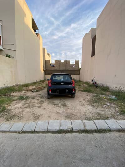 BLOCK C 160 SQUARE YARDS PLOT FOR SALE