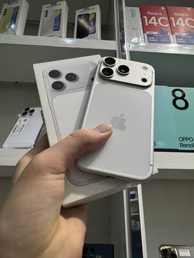 17 PRO silver WATERPROOF