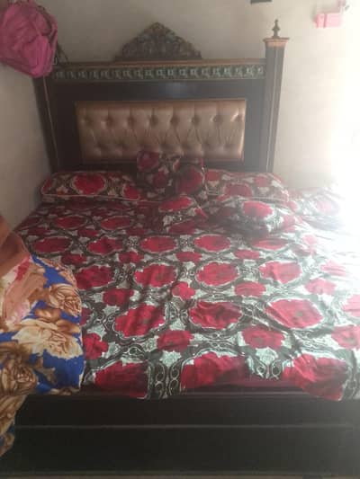 pora farnichr ha acha bana howa ha 1lakh 15hazr  demond ha03007279424