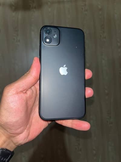 Exchange Possibly Iphone xr 64GB water pack back 11 ki sheet laga ha
