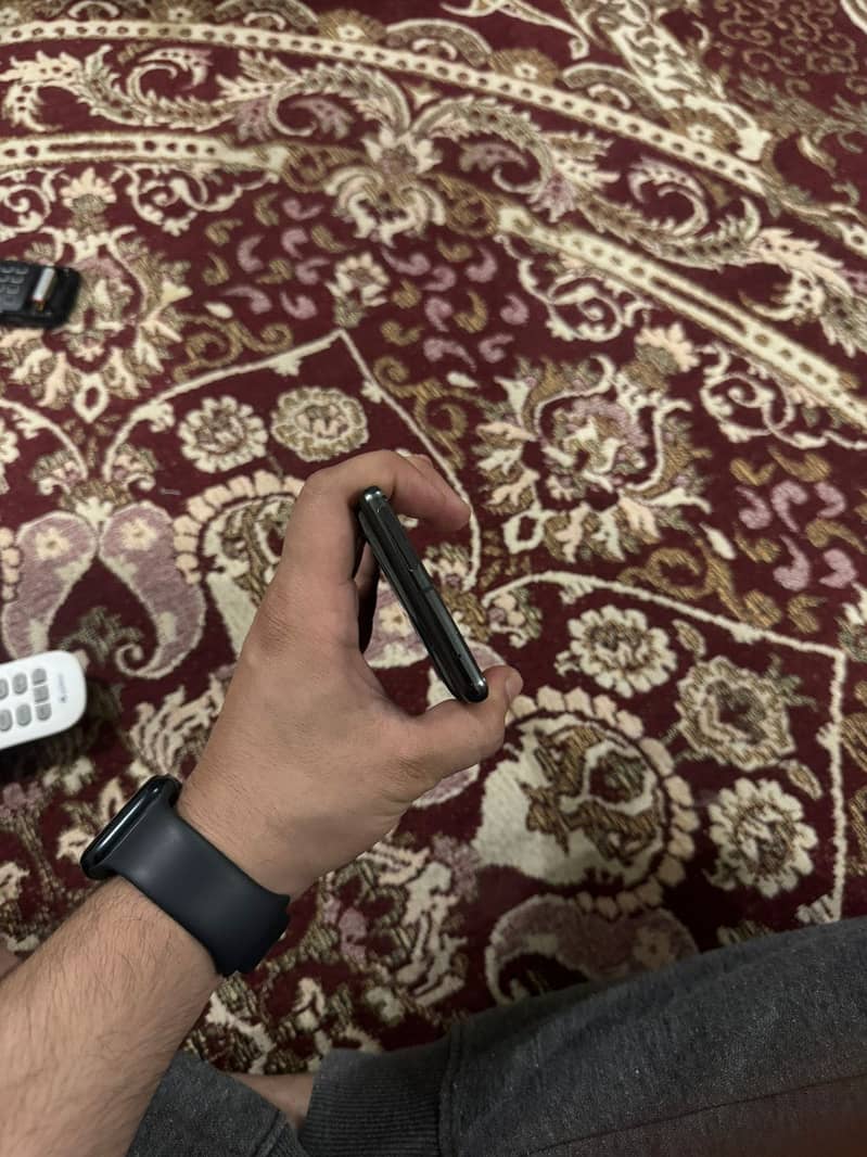 Google pixel 7 pro 4