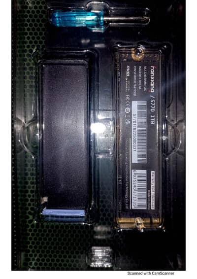 M. 2 4x4 PCI SSD with heat sink