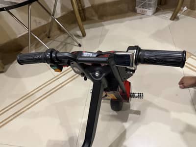 electric drifting scootie