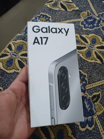 SAMSUNG GALAXY A17