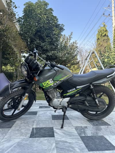 Yamaha YBR 125G 2023 model Grey Color