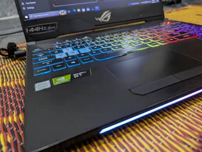 Asus ROG Strix Scar 2 with RTX 2060 Gaming